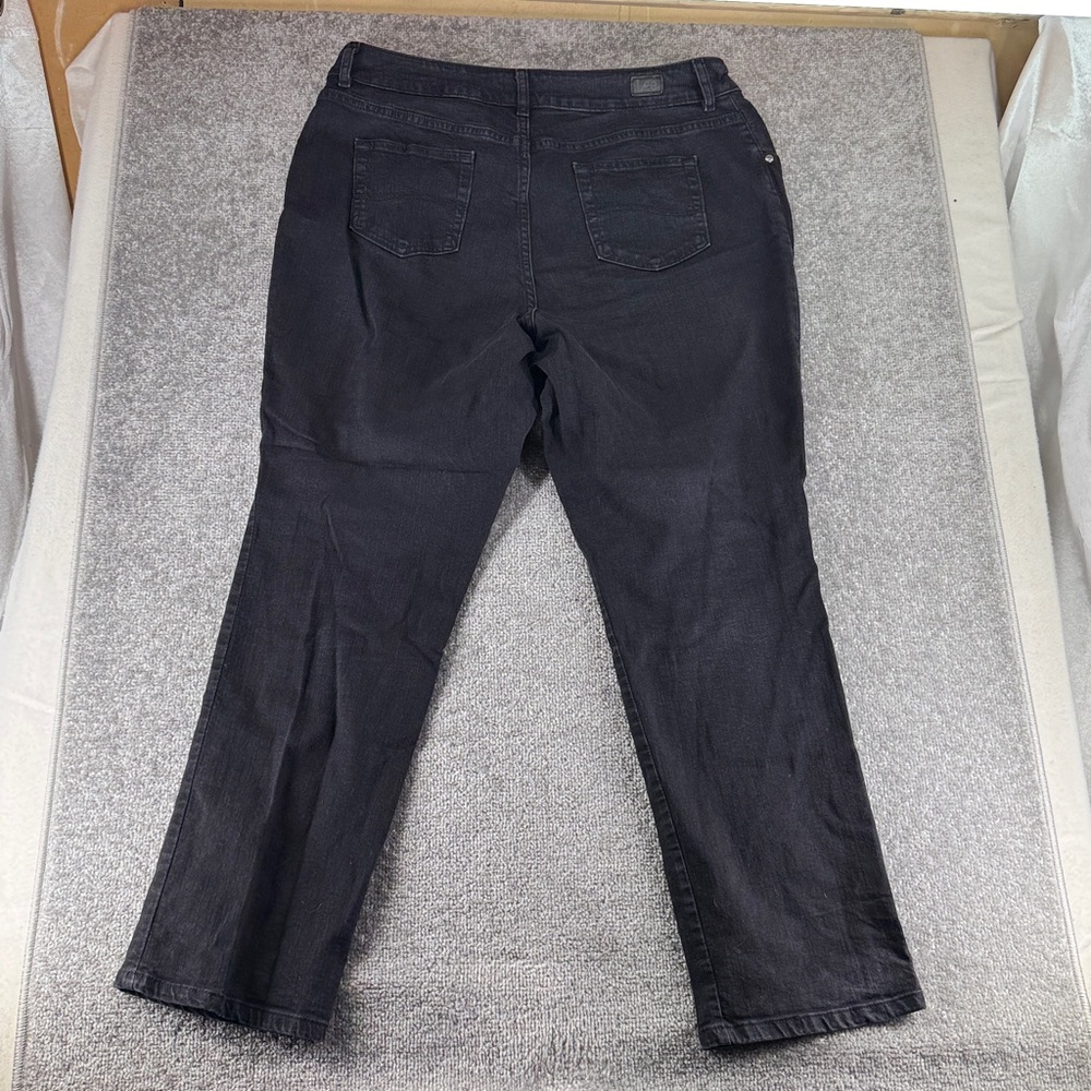 Lee Black Jeans Relaxed Fit Straight Leg Mid Rise Pants Womens 18W 18 - Picture 3 of 11